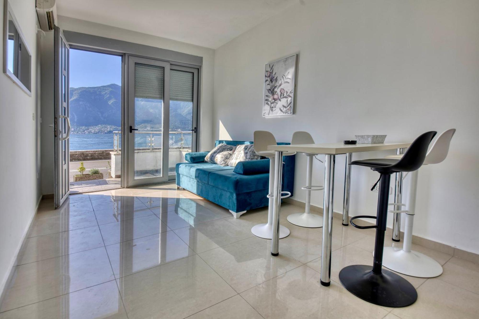 Waterfront Apartments Kotor Exteriör bild